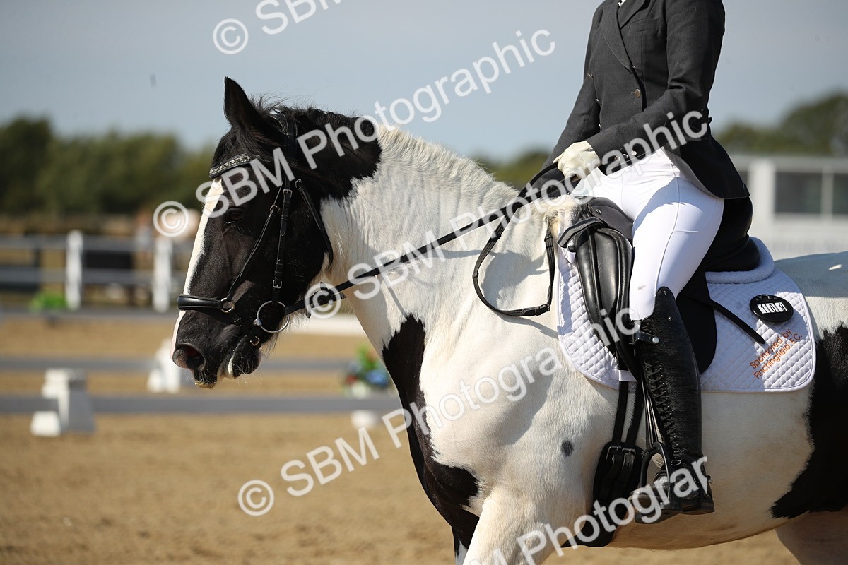 SBM_004170 - Class 11 - Novice 5 - 10.24-11.20