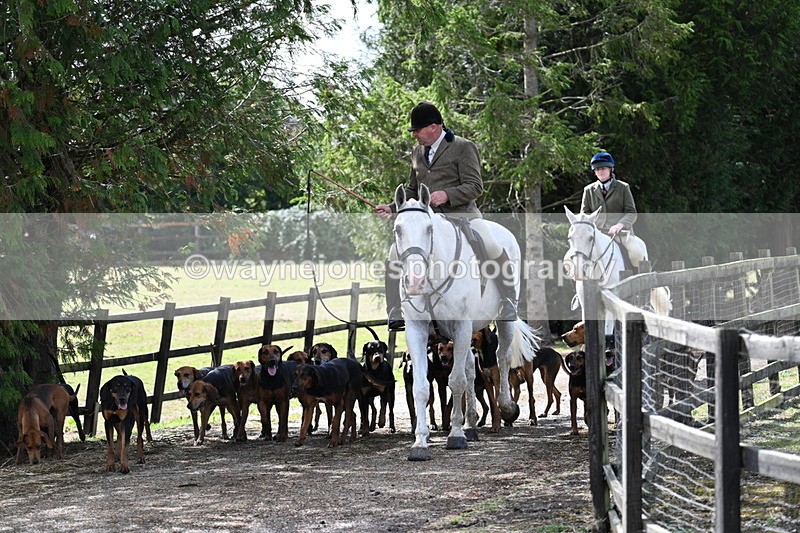 WJ7_7302 - Berks & Bucks at Blandy’s Farm 31-08-25