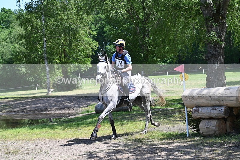 WJ7_4342 - Time 12:33 to 12:57