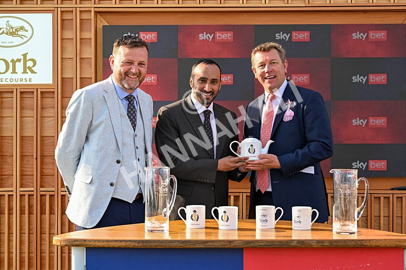 210826-Race 7-Silver Lake-1721 - Race 7 17.20pm Sky Bet EBF Fillies' Handicap