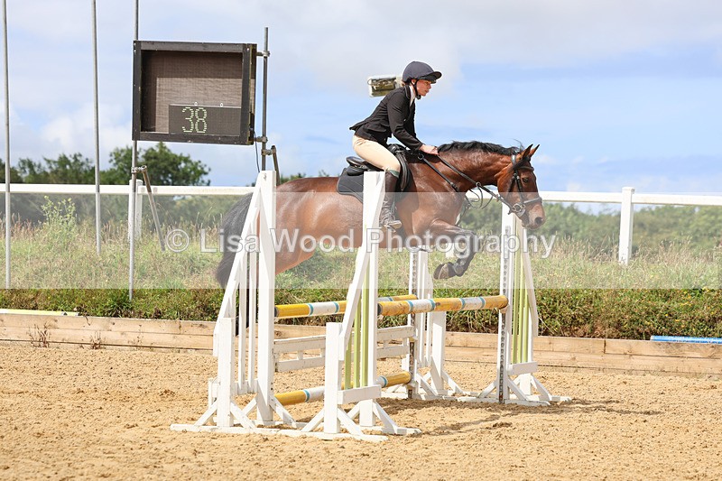 3E7A0065 - Class 9: Senior British Novice/90cm open