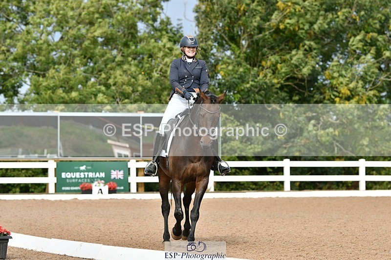 250906-100449-00567 - 098-Lucie.StokoeDionis