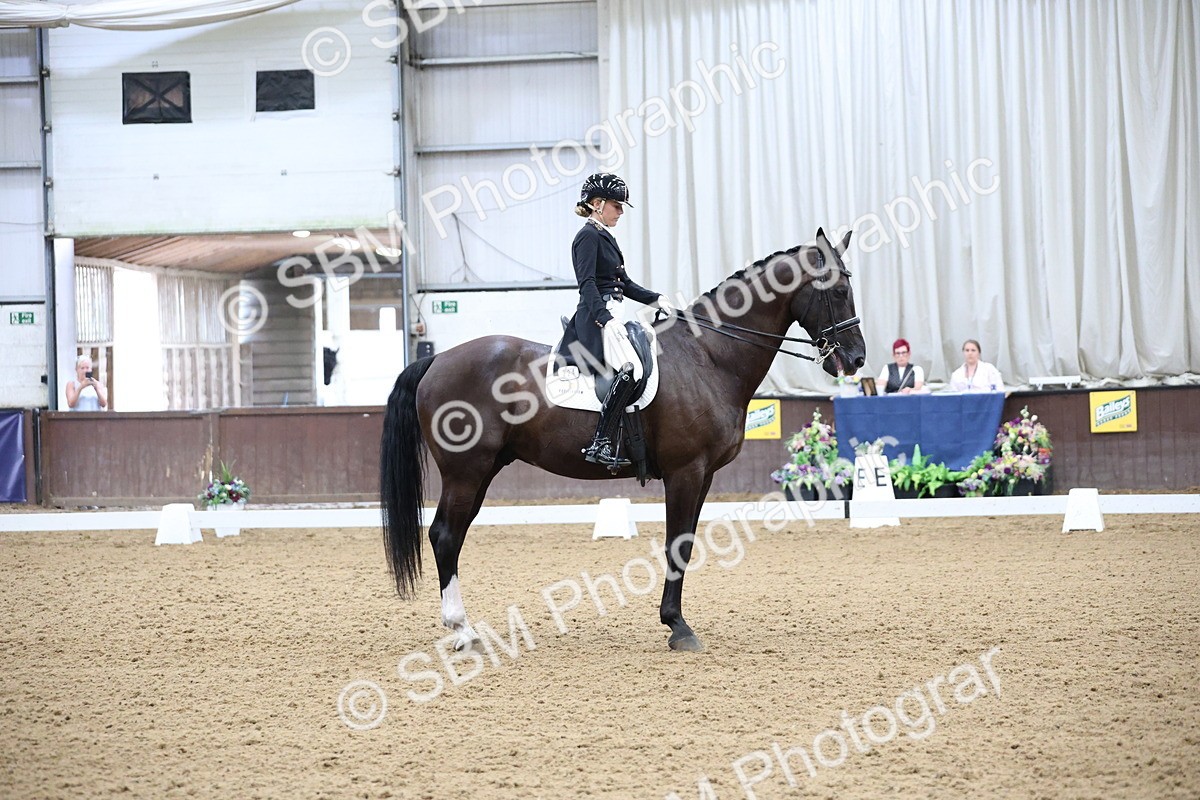SBM_004662 - Class 9 - FEI Inter 1 Gold - 16.59-17.47