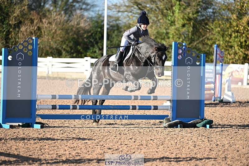 241026A-101259-00076 - SAT Cls 3 Pony Intro 70cm