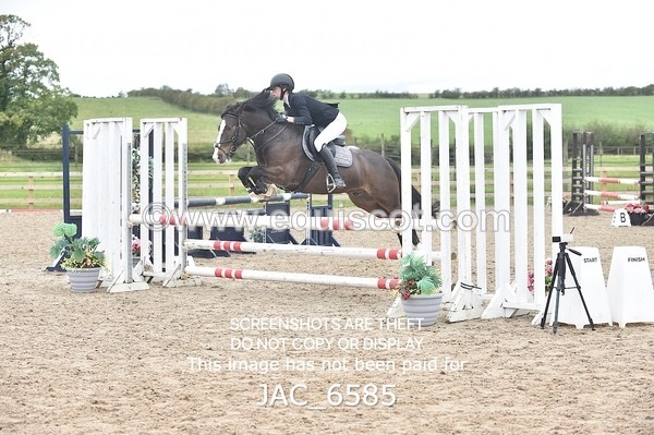 JAC_6585 - CLASS 15 SUN Pony Discovery / 90cm Open