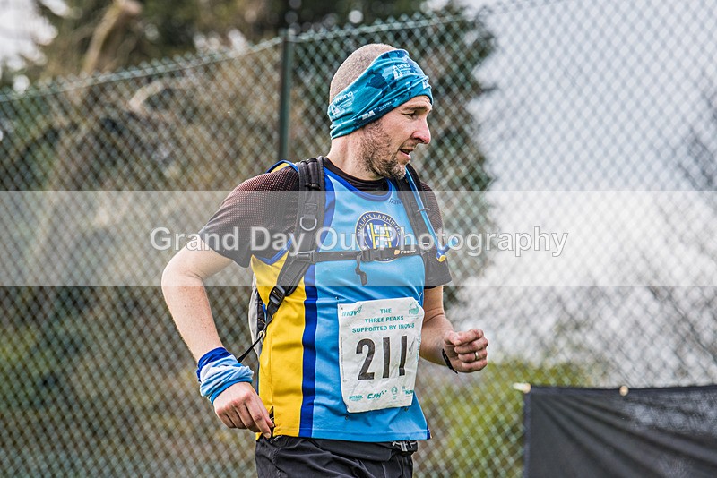 3 Peaks-3421 - The 3 Peaks Race - The Finish - Saturday 29th April 2023