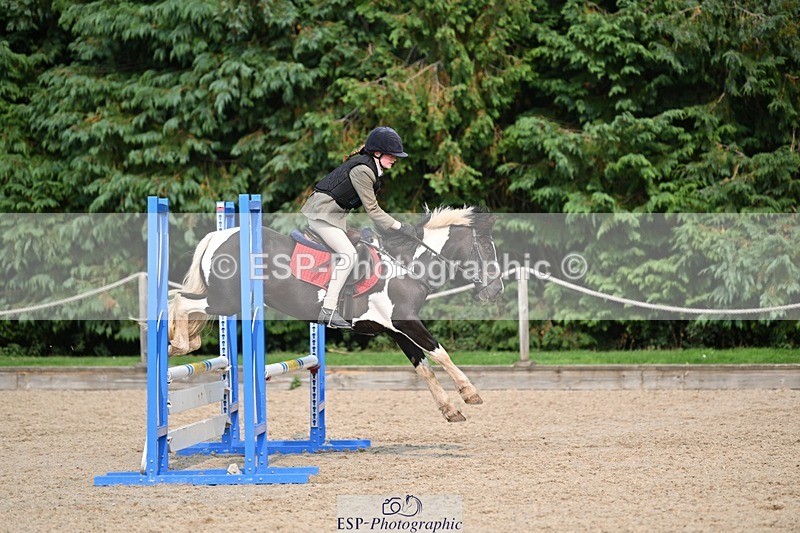 240818-162610-05455 - Cls 13 Pony Intro 70cm