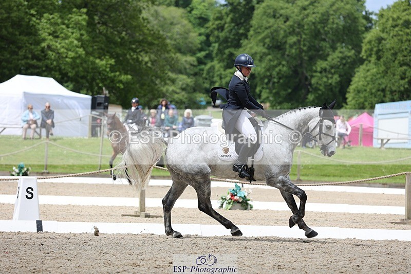 240523-121941-03772 - 226-CLONSHIRE_ON_TREND-Heidi_Coy