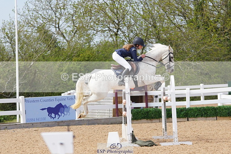 230513A-145222-01572 - Cls 7 Pony Foxhunter & Open