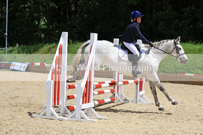 3E7A2380 - Class 4: 70 -75cm Part A