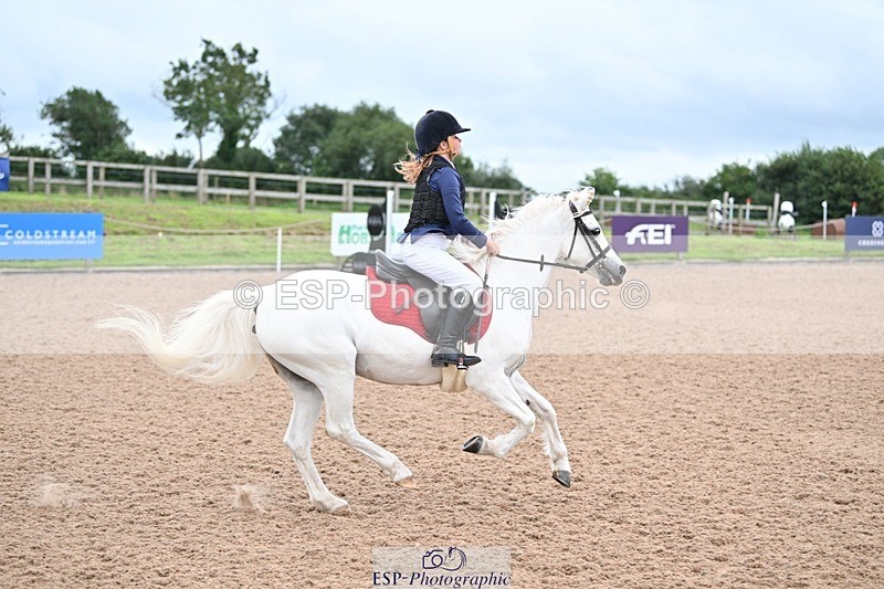 240813-160223-00139 - Clear round & 60cm