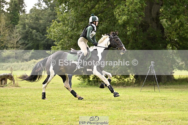 240825X-135008-34472 - 80cm XC 13.30 to 14.30