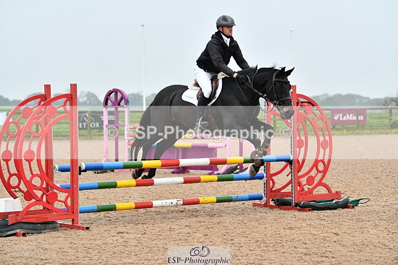 241102A-102640-03567 - SAT Cls 0 Clear Round