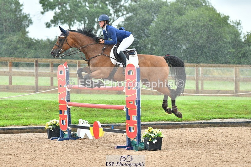 230723A-093148-10561 - Cls 4, 2 Star Small 1.30m