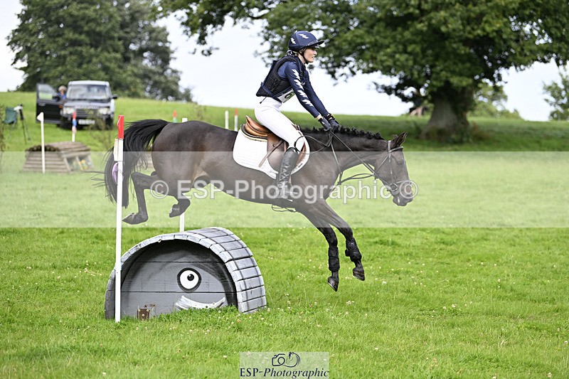 240804-153356-18310 - 605-Xanthe_Baylis-TULLIBARDS_HERSELF