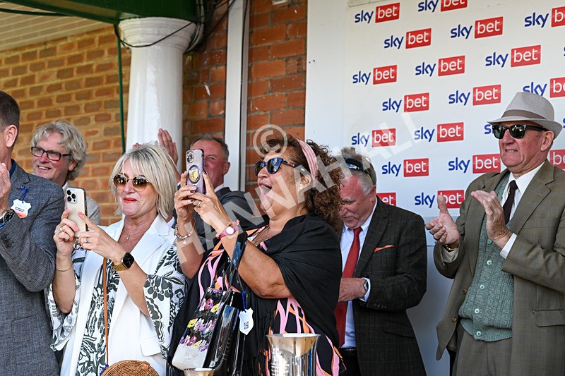 160624-Race 3-Mereside Diva-8574 - Race 3