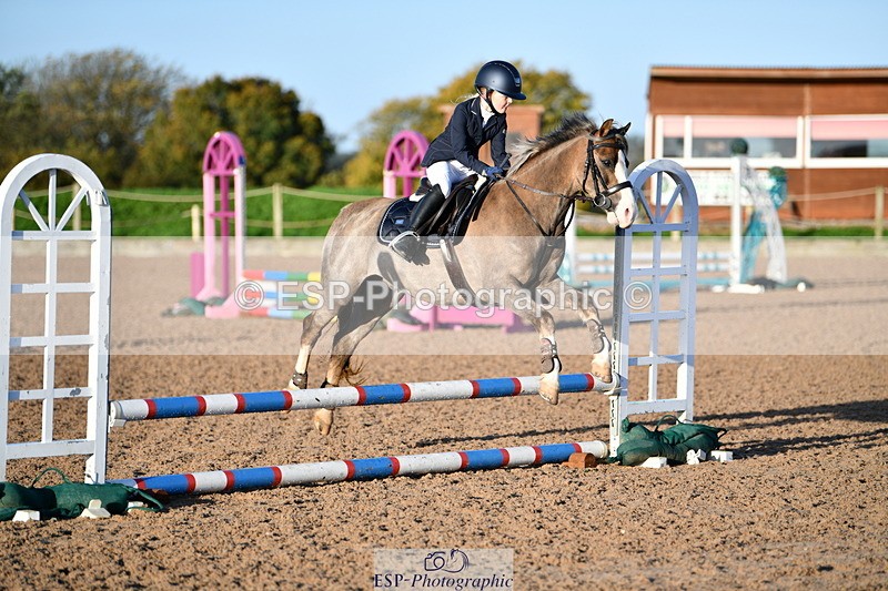 241026A-090605-00367 - SAT Cls 19 Clear Round 50cm