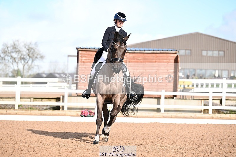 260213-114416-01572 - 017-Holly.Kerslake