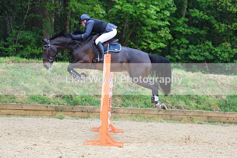 3E7A7531 - Class 9: Senior 1.30m open