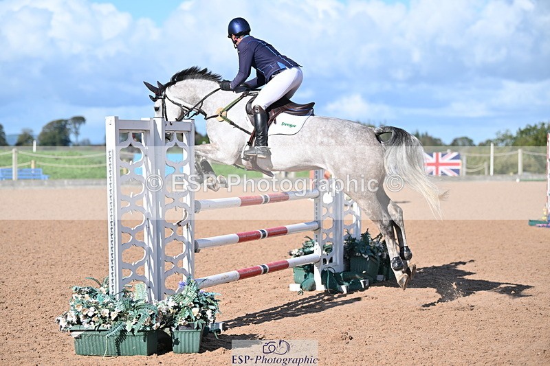 231014A-113419-04425 - Cls 18 Newcomers & 1.10m Open