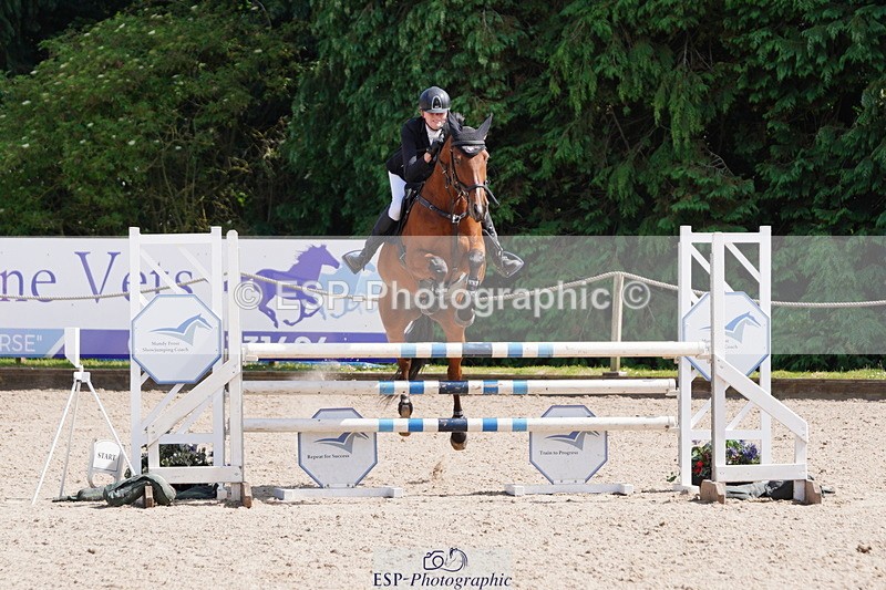 250615A-155514-11906 - Class 49 1m 05 Amateur Qualifier Snr 1m 05