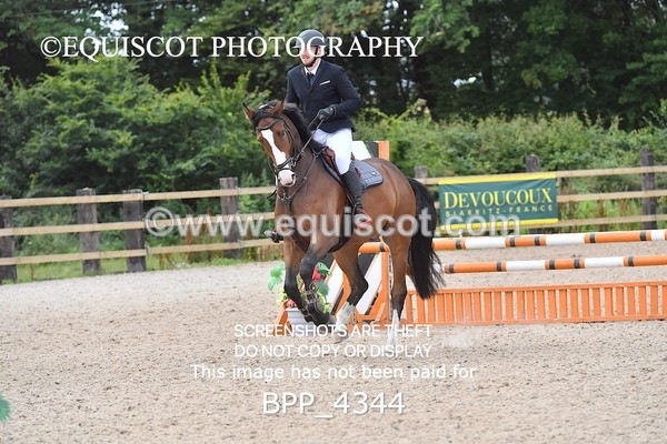 BPP_4344 - CLASS 12 SUN Senior British Novice/ 90cm Open