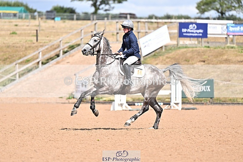 260819-145030-01231 - Cls 6 Foxhunter and 1.20m