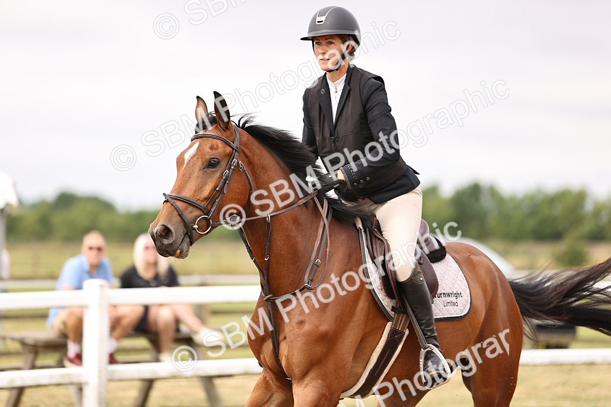 SBM_012702 - Class 13 - Senior British Novice - 90cm Open