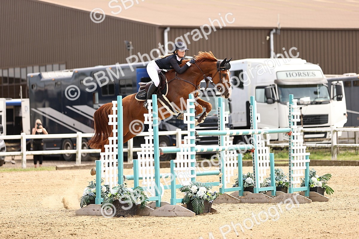 SBM_002009 - Class 16 - GFS Senior Newcomers 1.25m