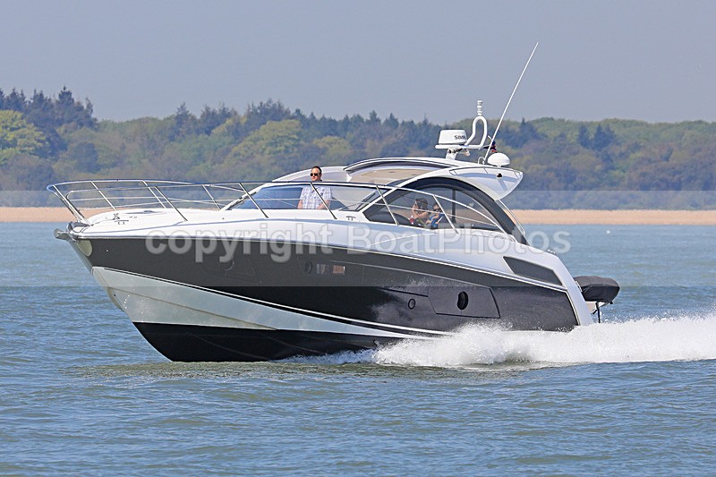 180507 UNNAMED - SUNSEEKER PORTOFINO  1Y3A0705 - Motorboats - Hardtop