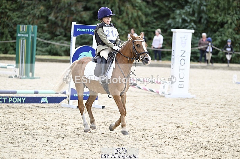 250820A-130808-06926 - Round 1, Start to 1.30pm Break