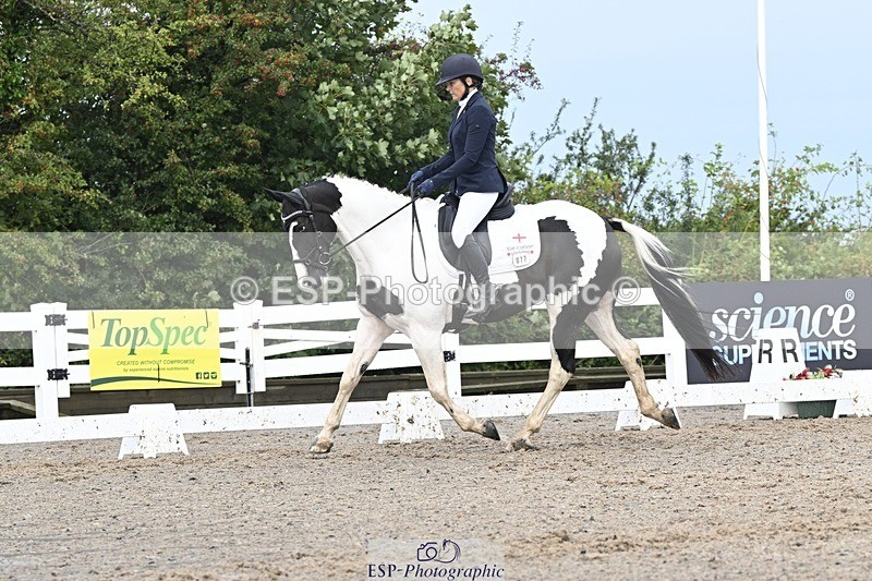 250907-111710-06587 - 077-Sarah.WallDerryroane.Lad