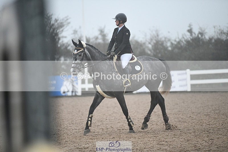 241103A-135410-08343 - SUN Cls 22 Blue Chip Performance Jump Off