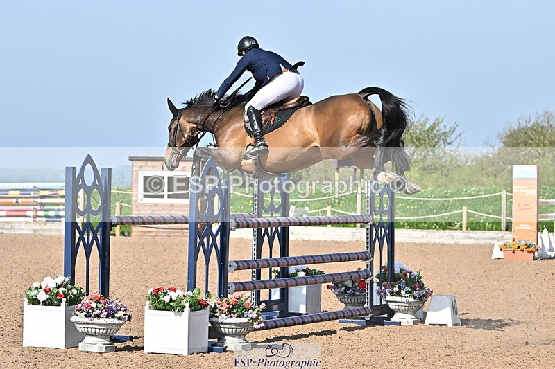 240509A-093057-00577 - Cls 8 Foxhunter