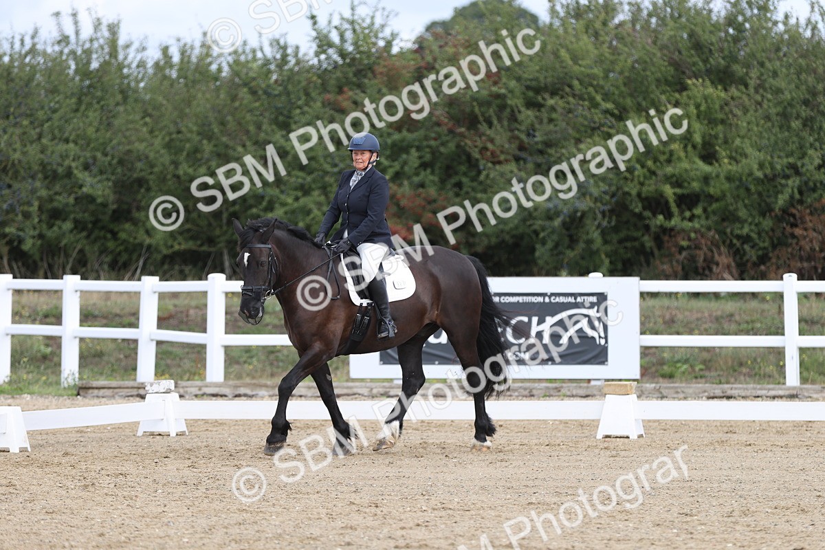 SBM_001424 - Class 2 - Intro 4 Champs - 10.56-11.44