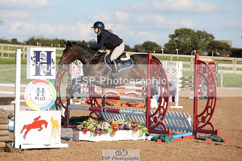 230915A-162149-03135 - Cls 6 Snr 1.05m Derby