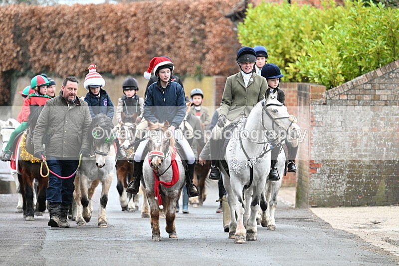 WJ7_1095 - Pub Corner