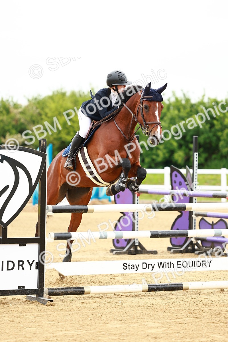 SBM_000997 - Class 4 - Senior Newcomers - 1.10m