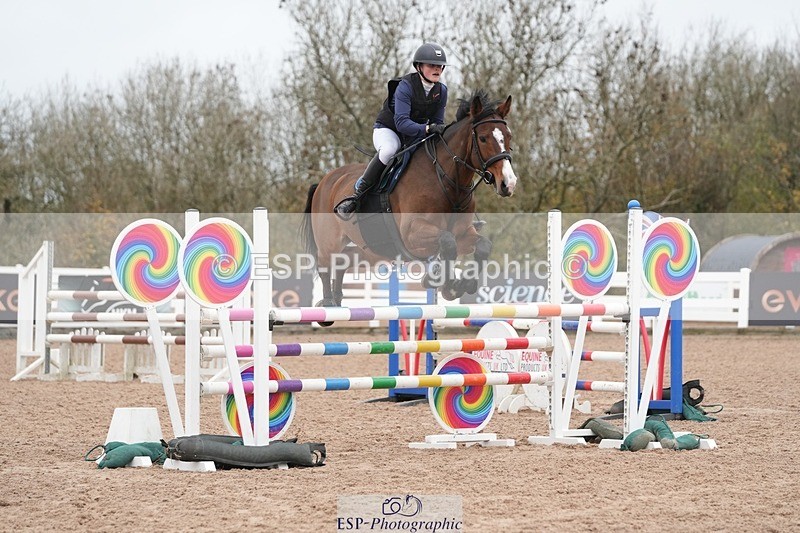 251109-104421-03452 - Cls 19 Snr 1.05m Open