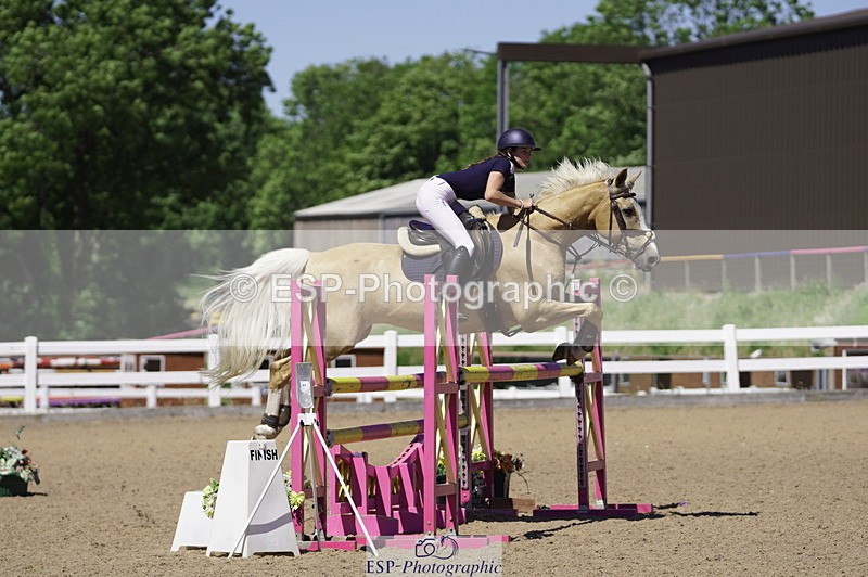 230624A-152234-02210 - Cls 26 Pony Foxhunter & 1.10m Open