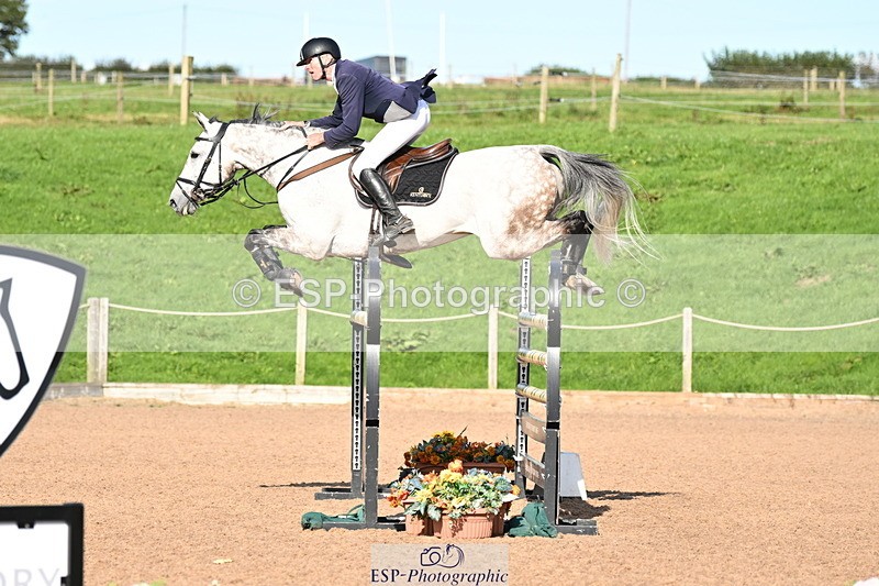 240913A-160544-05153 - Cls 18 National 1.40m Open