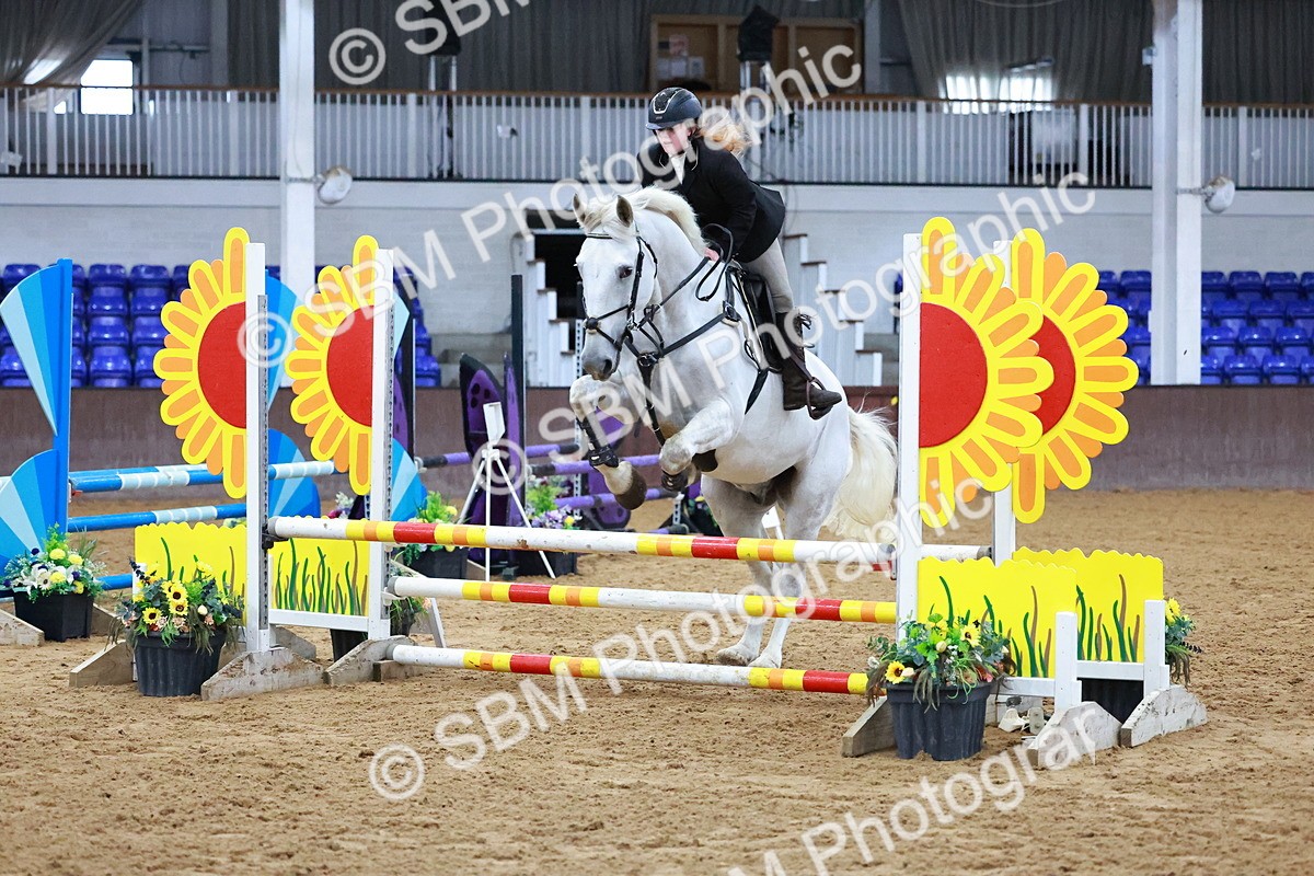 SBM_000100 - Class 1 - Clear Round 80cm