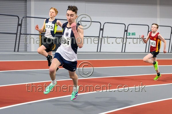 AgeInd25SAT-911000 - Track Male