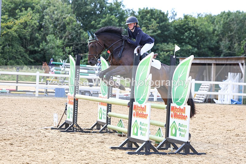 3E7A0316 - Class 9: Senior British Novice/90cm open