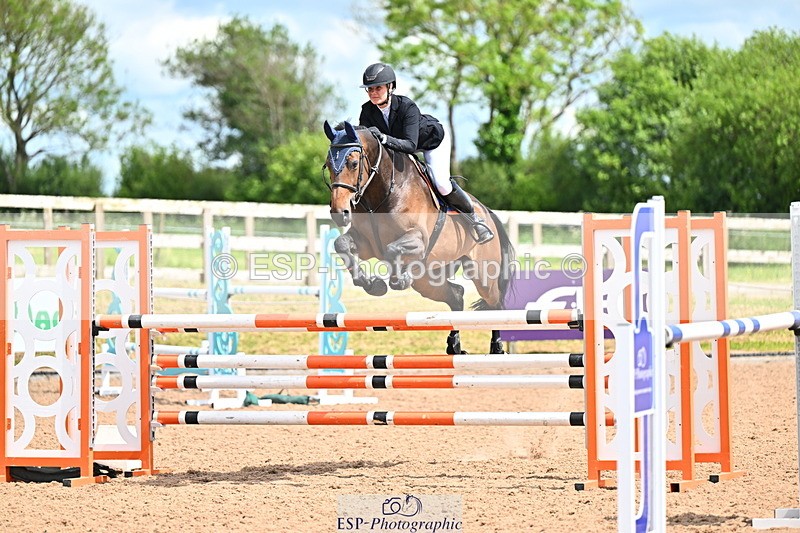 240608A-150457-02886 - Cls 5 Snr Foxhunter and 1.20m Open