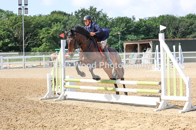 3E7A2654 - Class 2: 70cm Juniors and Seniors