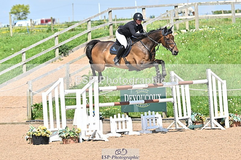 240509A-150721-02657 - Cls 11 National 1.40m Open