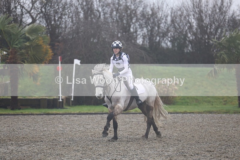 3E7A7522 - Class 2: 80cm Part 2