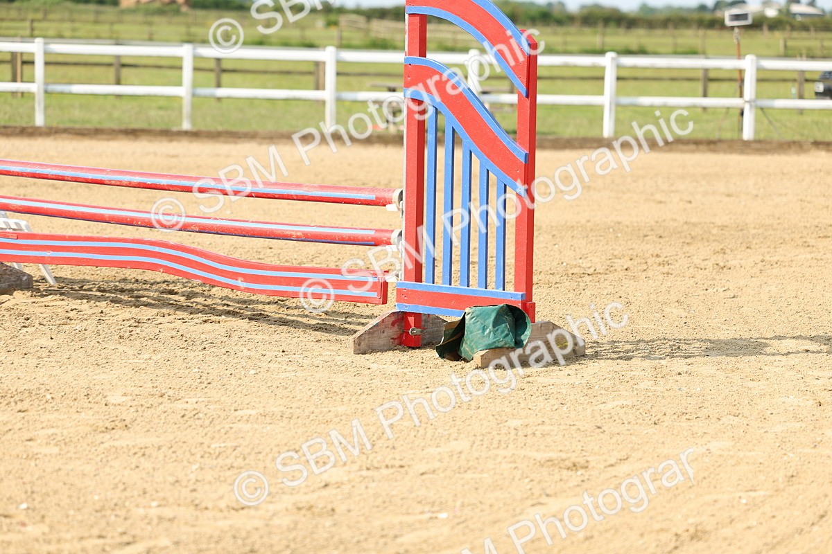 SBM_003803 - Class 15 - Clear Round