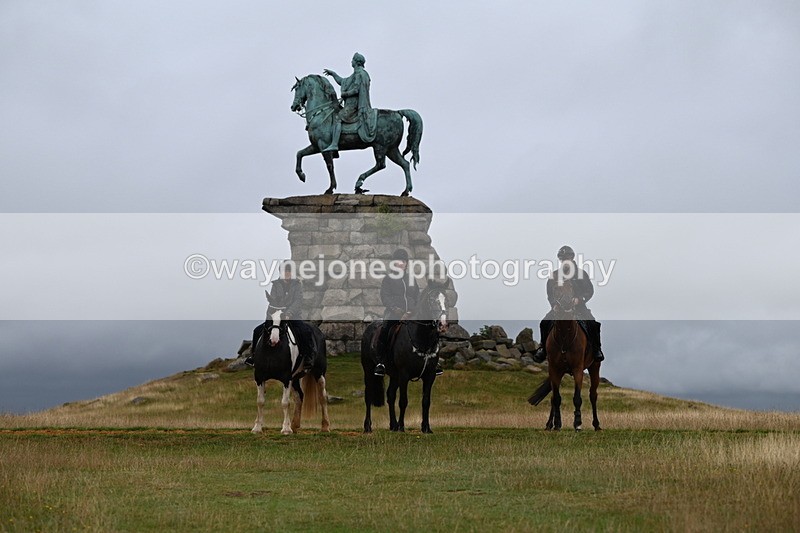 DSC_2710 - Time at Statue 12:34 to 12:56